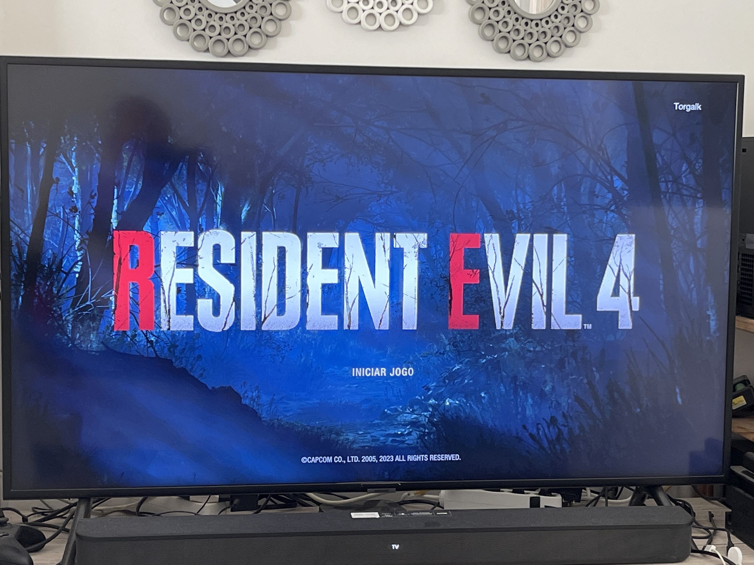 Click to view full screen Resident Evil 4 Deluxe Edition photo review
